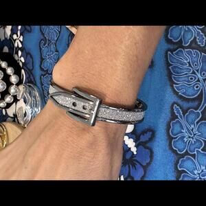 B86. Elegant Silver Buckle Adjustable Cuff Bracelet